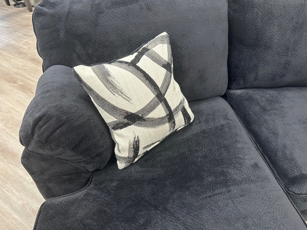 BRENTWOOD BLACK SECTIONAL