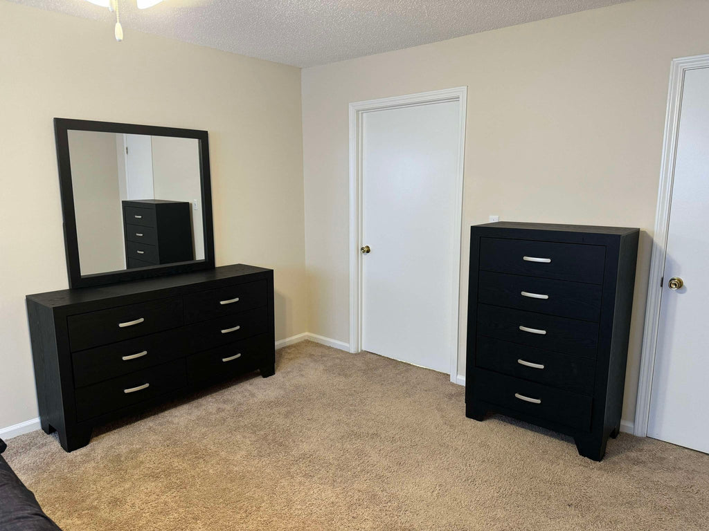 HH3610 - 5pc Bedroom Set - Queen, King