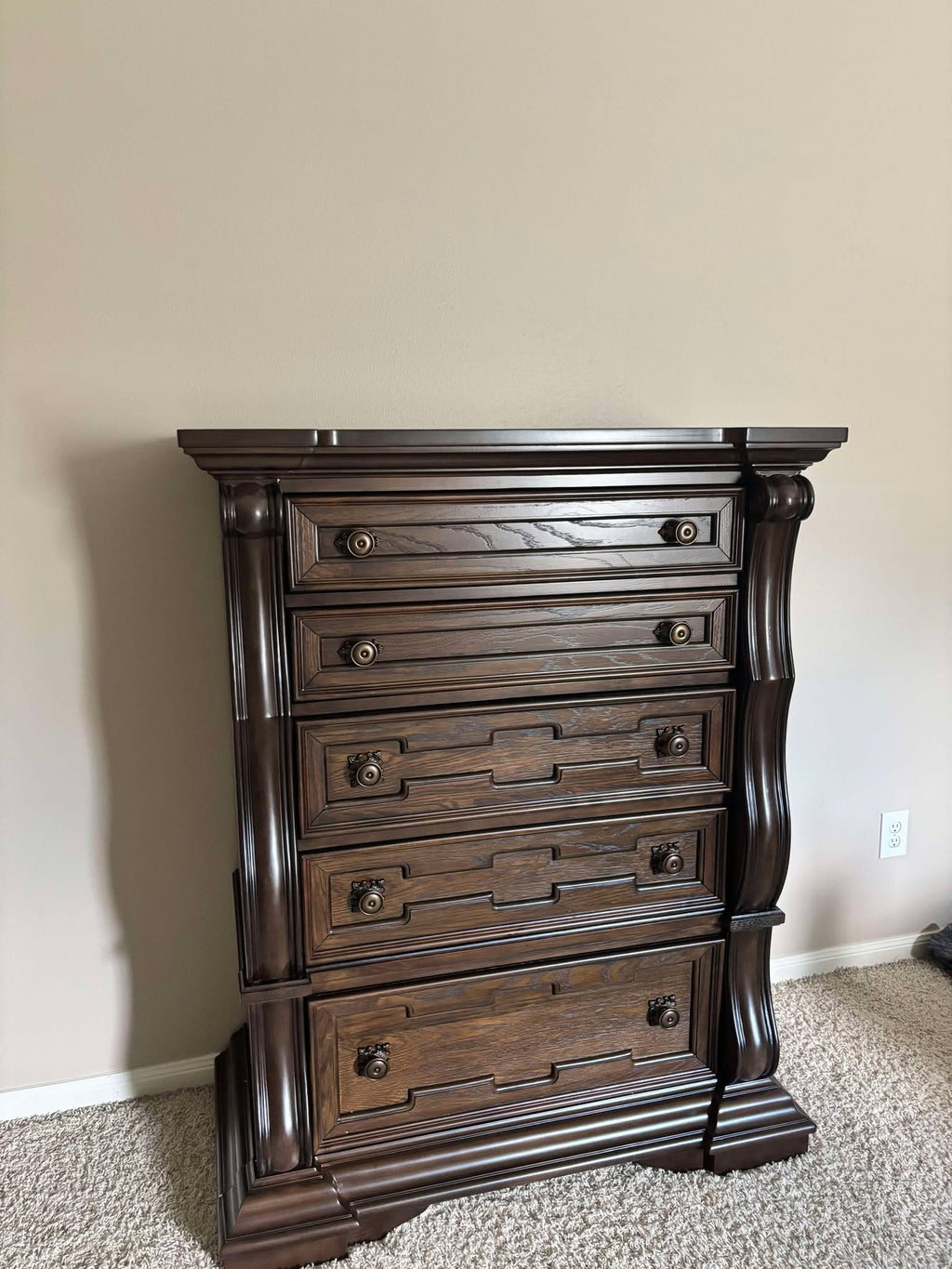 Ashley Maylee B947 - 5pc Bedroom Set - Queen, King **NEW ARRIVAL**