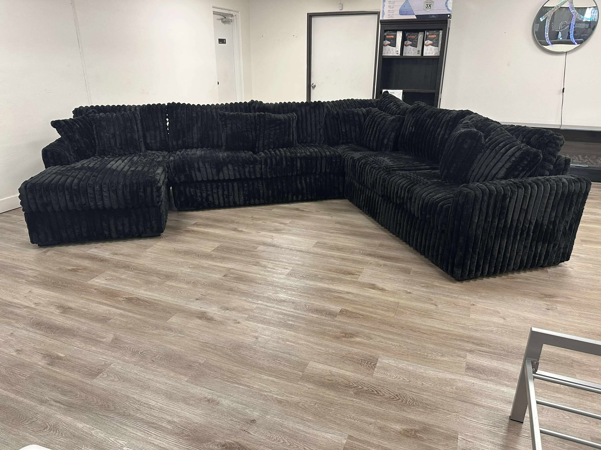 Solana Black Sectional