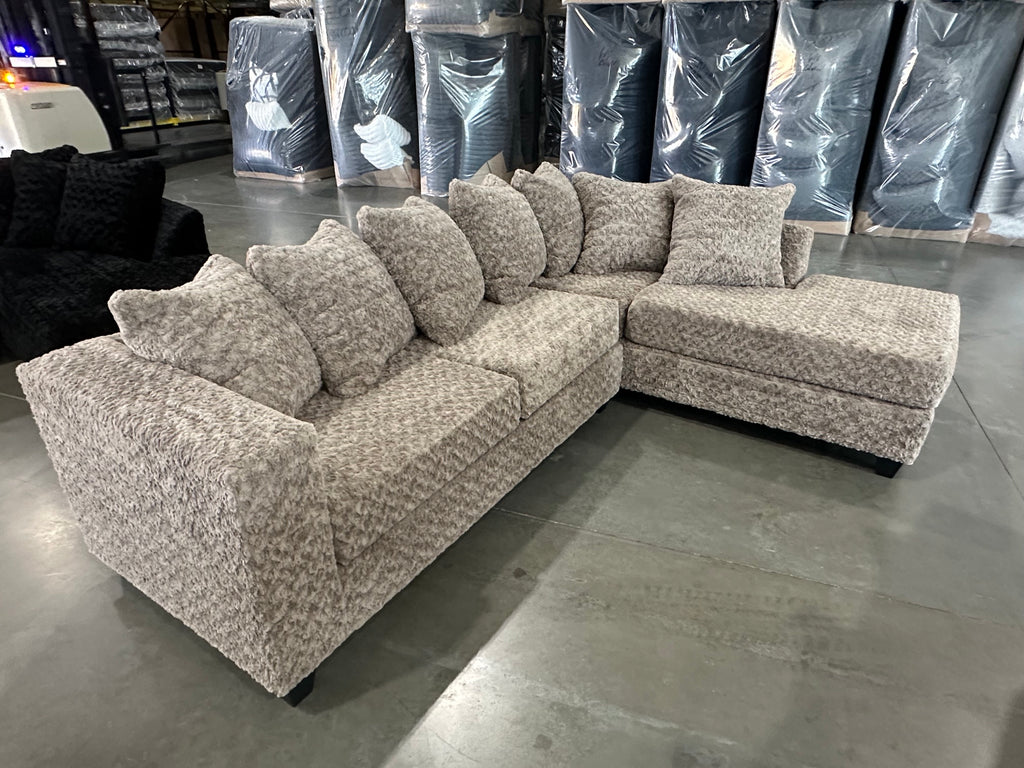 610 Sectional (MOCHA) **NEW ARRIVAL**