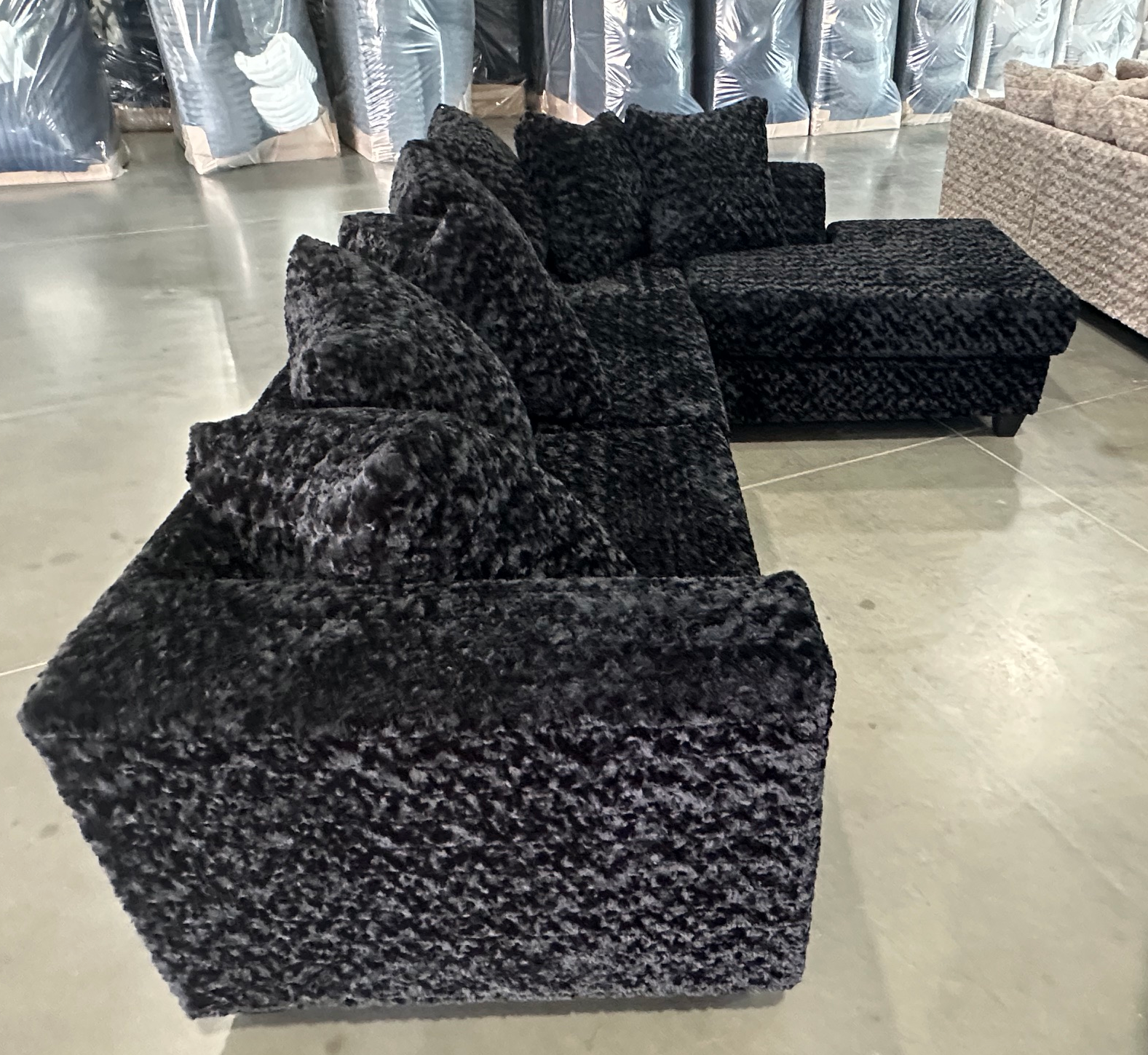610 Sectional (Black) **NEW ARRIVAL**