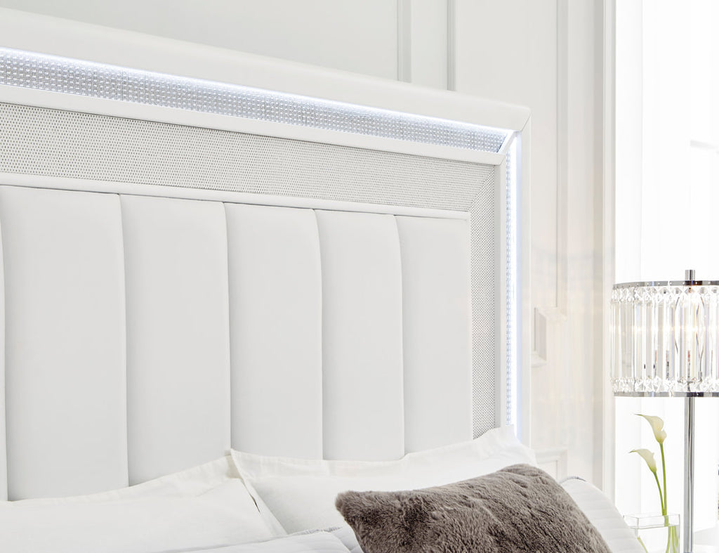 Ashley B822 - Bedroom Set Queen, King **ON SALE**