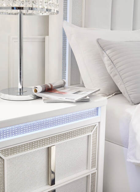 Ashley B822 - Bedroom Set Queen, King **ON SALE**