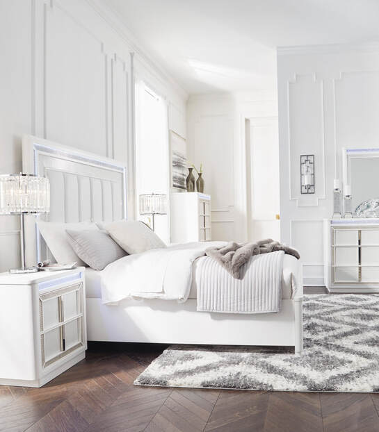 Ashley B822 - Bedroom Set Queen, King **ON SALE**