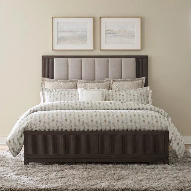 313 - 5PC Bedroom Set (Queen or King)